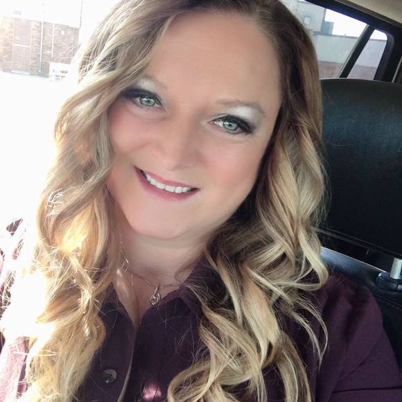 Meet your Posher, Robbin - Picture 1 of 1